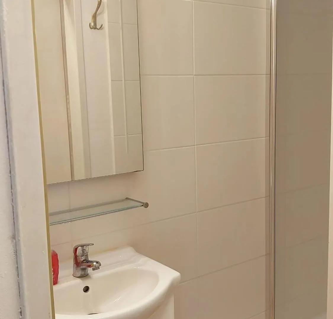 1 Zimmer Wohnung Mit Balkon Avusturya